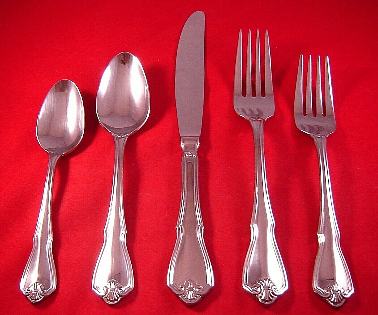 Oneida PINTA Glossy Stainless Flatware Your Choice NEW