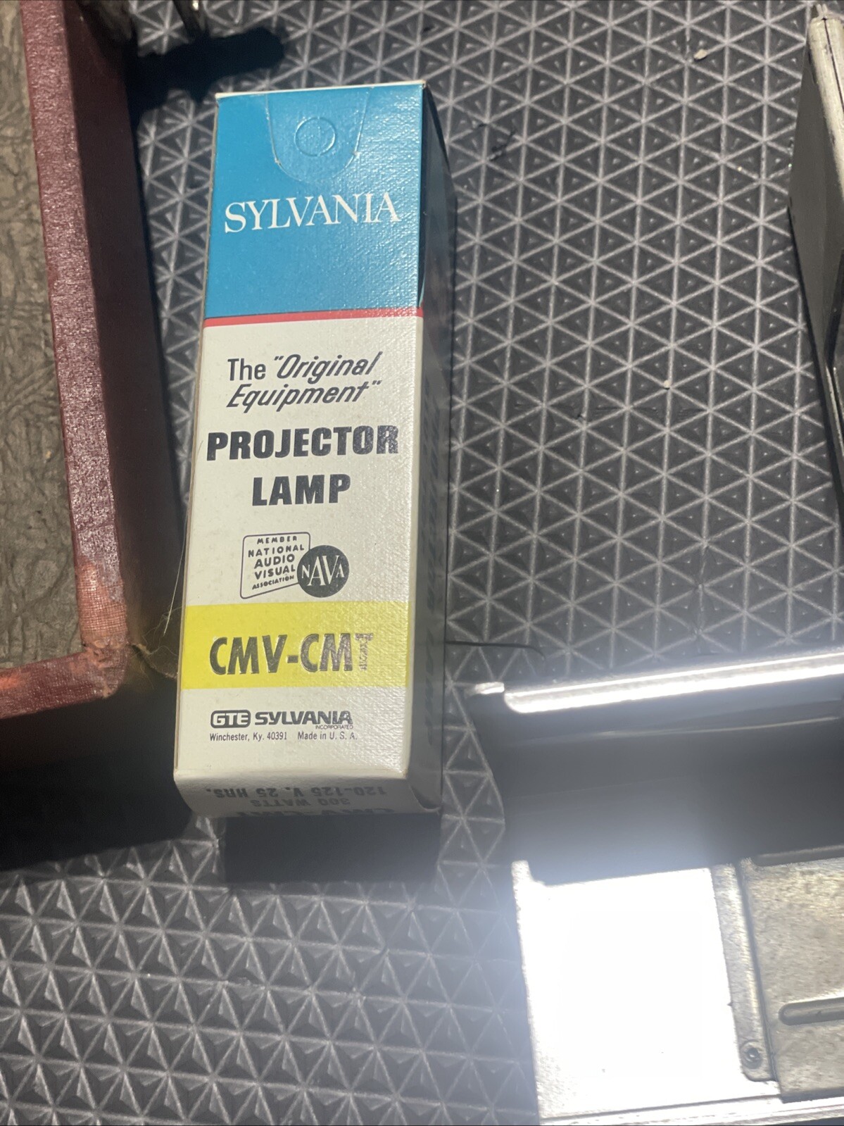 TDC Vivid “Selectron” Slide Projector. Excellent Cond. for 1950’s Era.