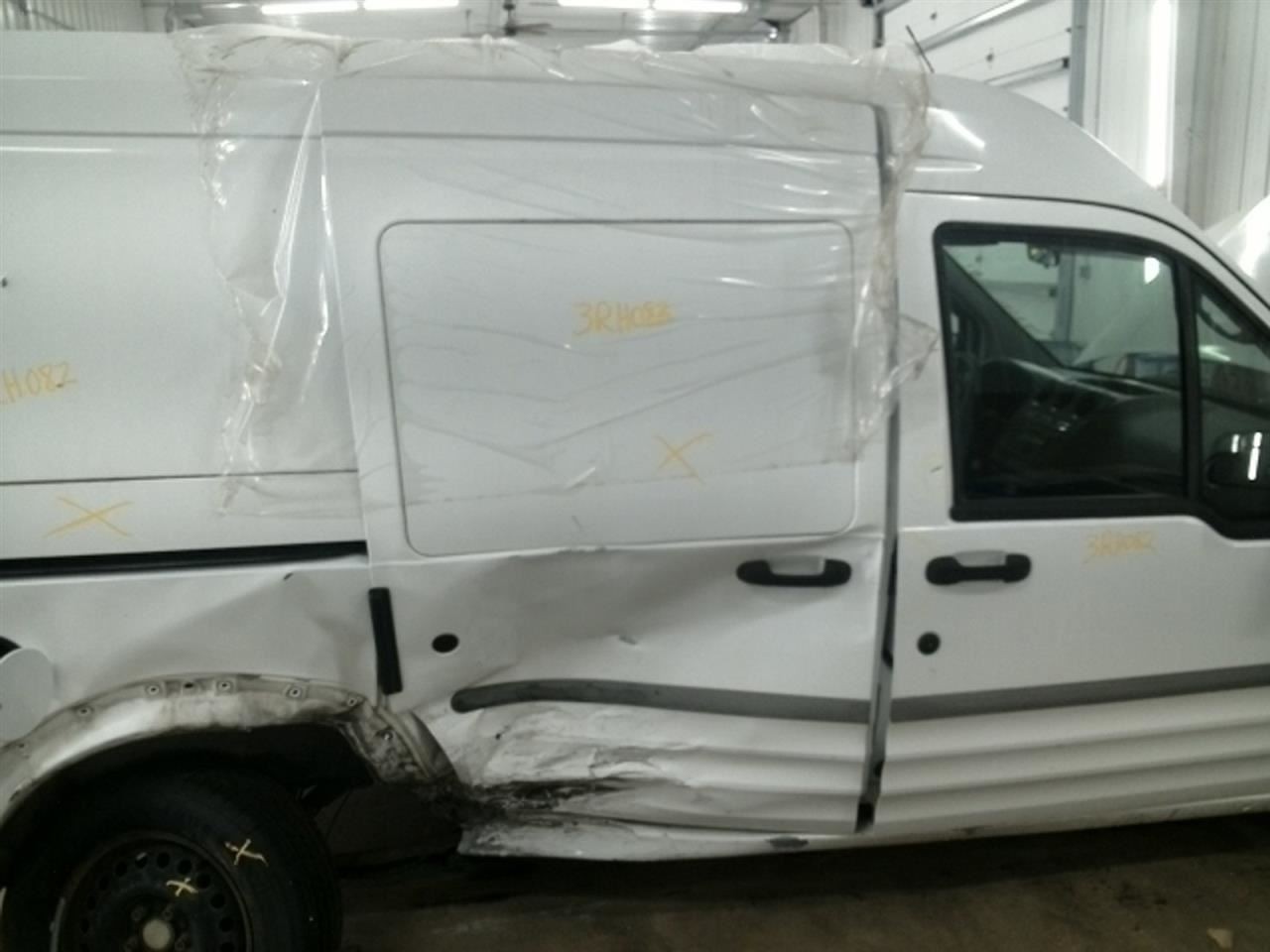 TRANSCNCT 2012 Fuse Box Cabin 104910174