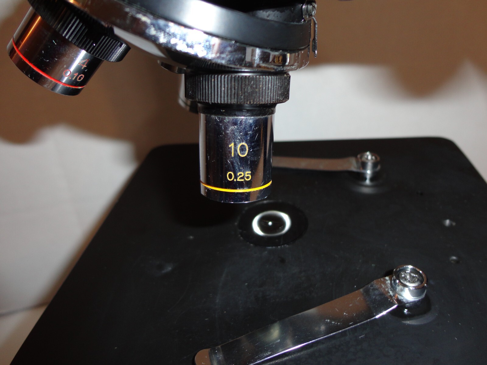 Vtg. Wolfe Microscope, No. 912209, 3 Objective Lenses 4 ,10, 45 W/working Light