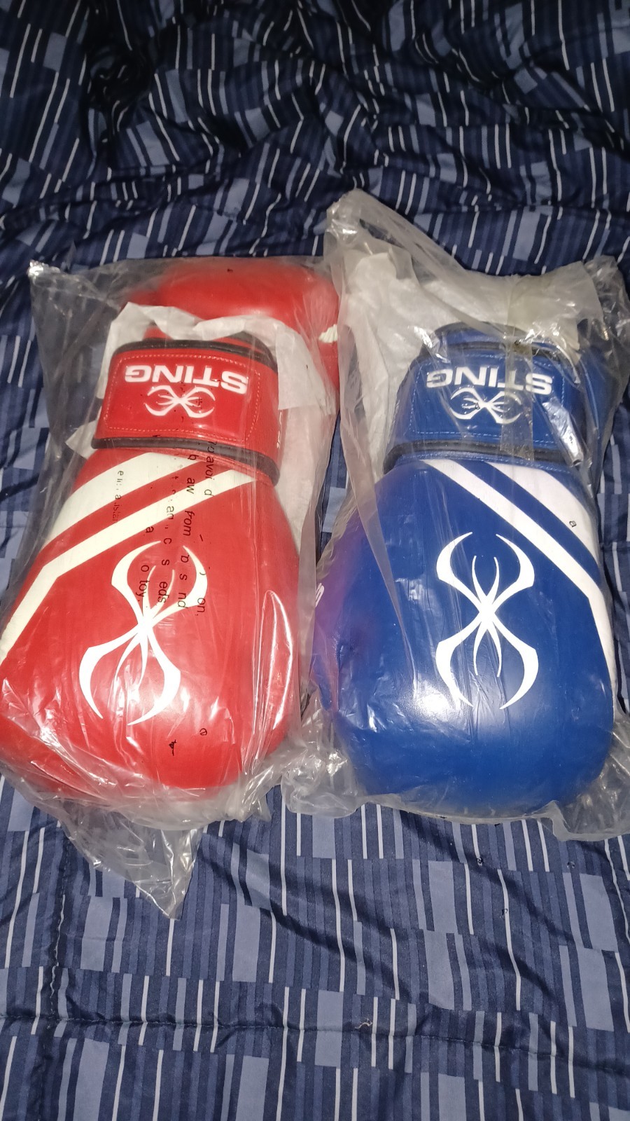 2 pair Competition Gloves - Red n Blue 16OZ USA Boxing Approved For Masters NOS