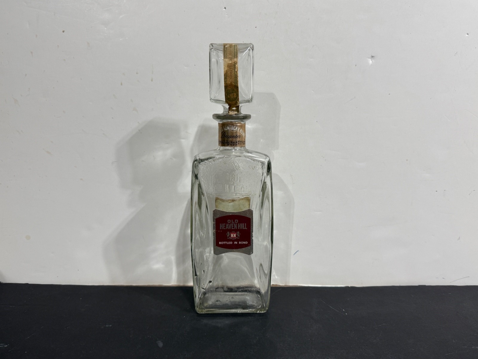 Vintage Old Heaven Hill Bourbon Whiskey "My Old Kentucky Home" Bottle 4/5 Quart