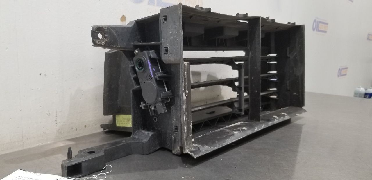 23 FORD F150 LOWER AIR SHUTTER 2.7L