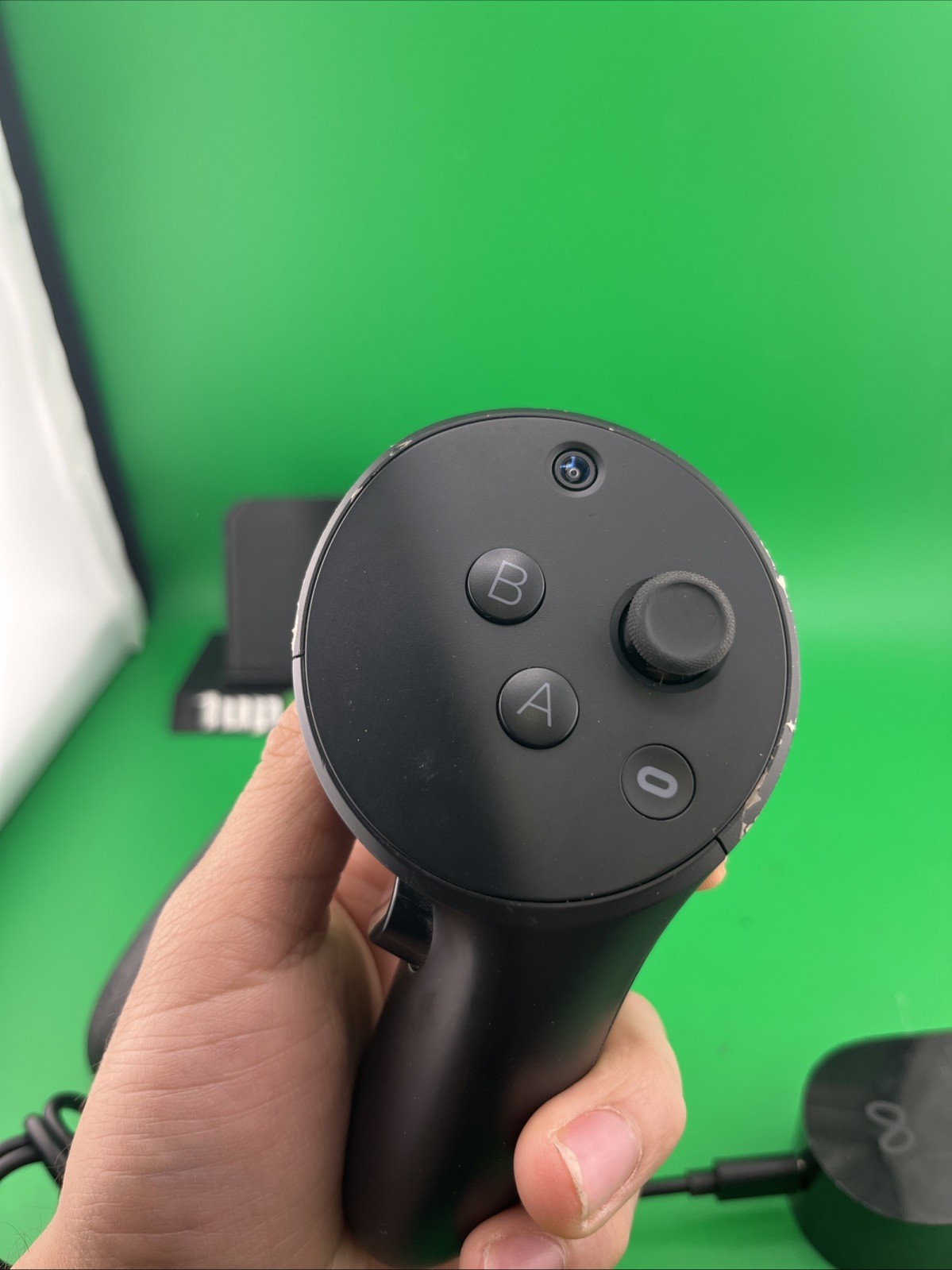 Meta Quest Pro VR Controllers LW9VM4 With Charger (T01)