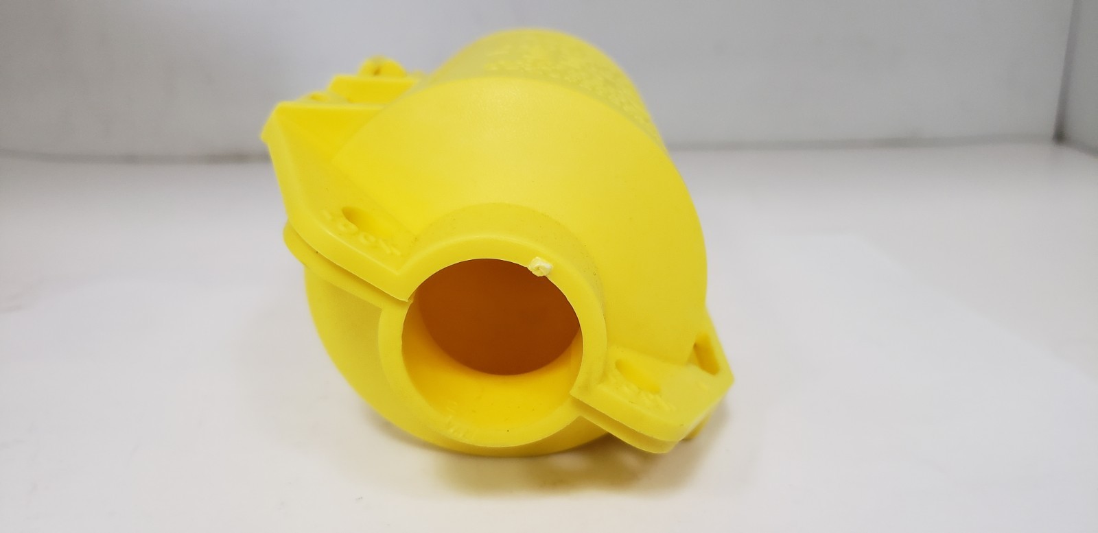 HUBBELL HDL LOCKOUT DEVICE, HIGH VISIBILITY PLUGOUT, NIB