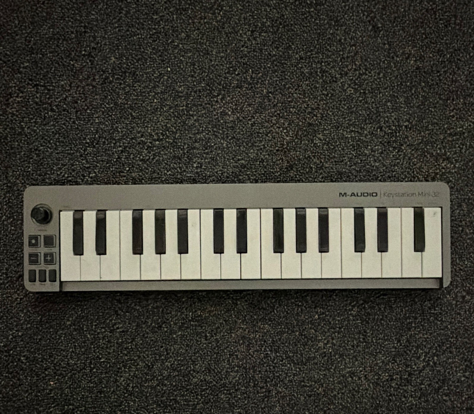 M-Audio Keystation Mini 32 32-Key USB MIDI Keyboard Controller
