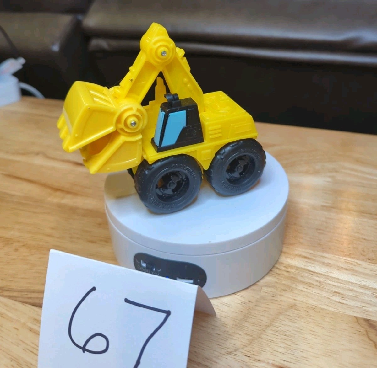Play-Doh Wheels Yellow Excavator Replacement Toy Dough Mold Construction Tractor