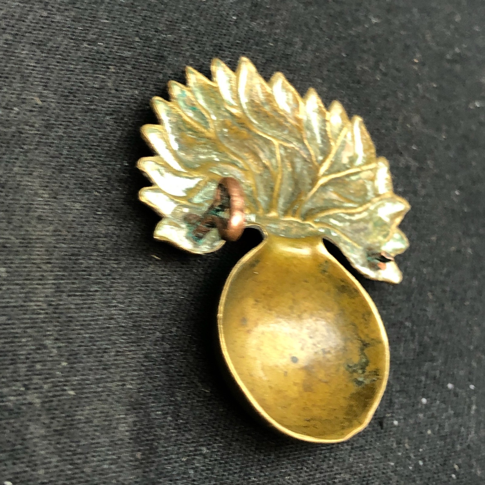 Grenadier Guards - Original British Army Cap Badge