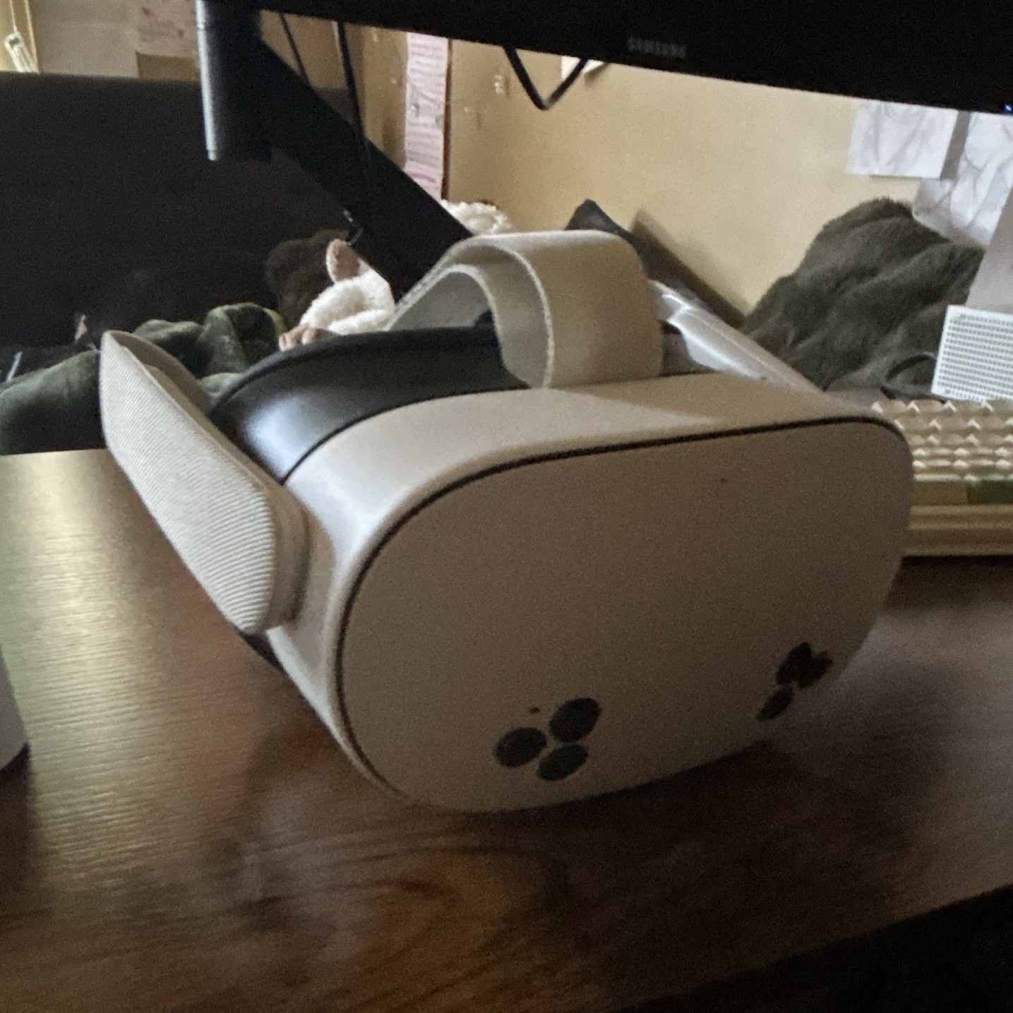 Meta Quest 3s VR  256 Headset w/ Touch Controllers,USB-C