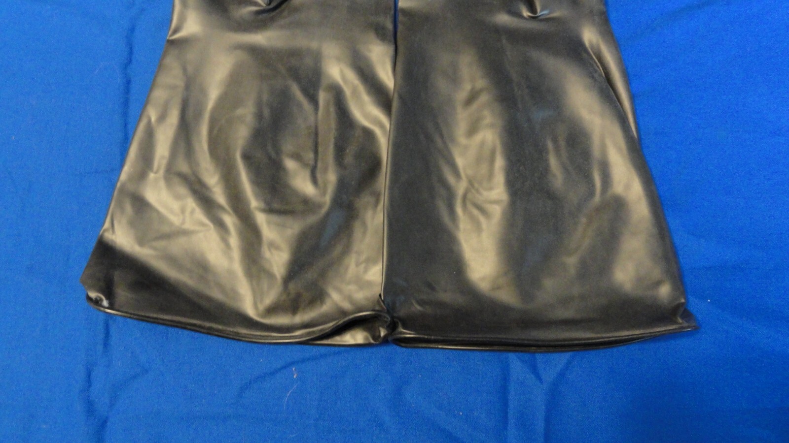 GLOVES