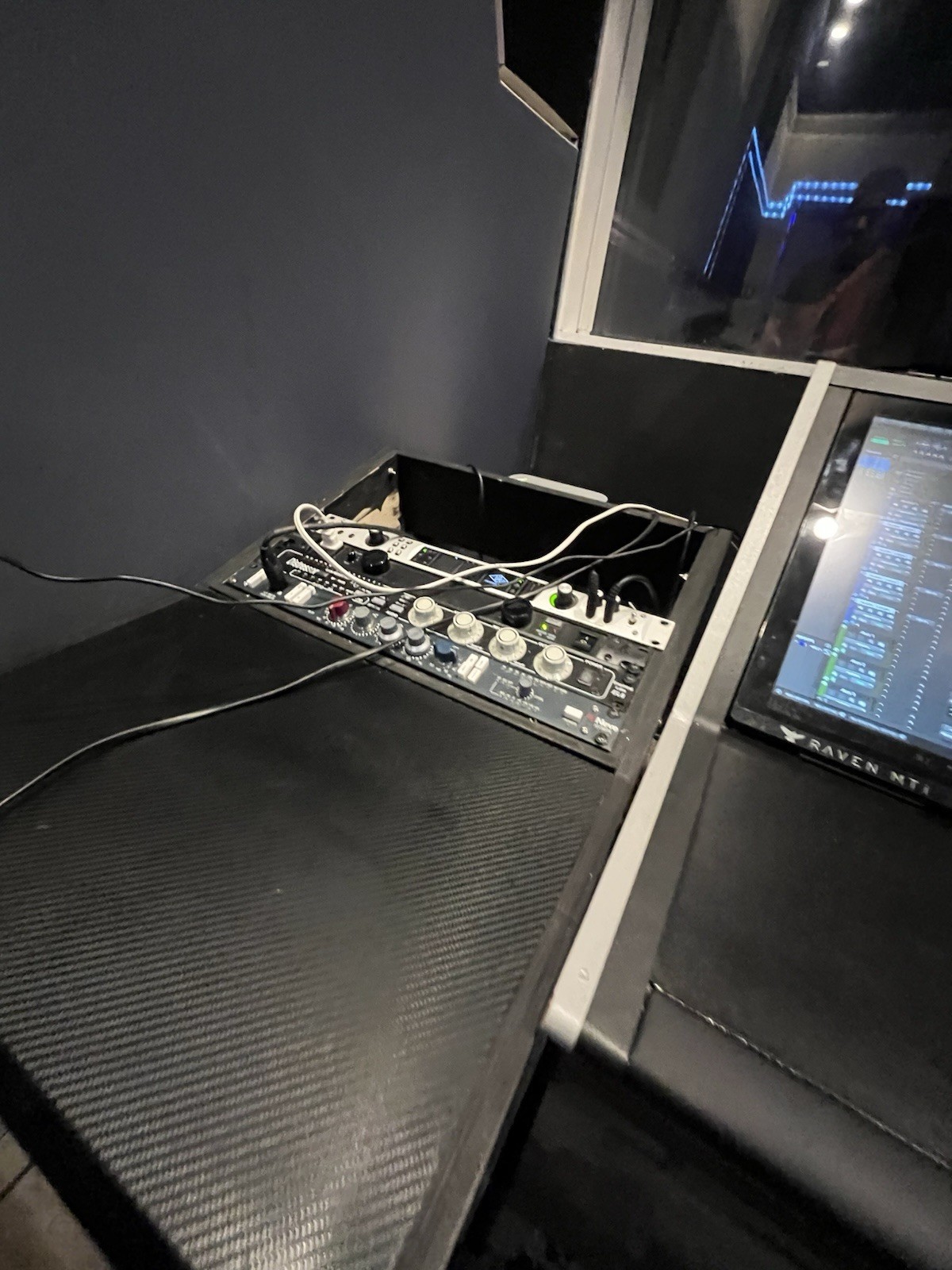 Steven Slate Raven Desk With Touchscreen Monitors Two