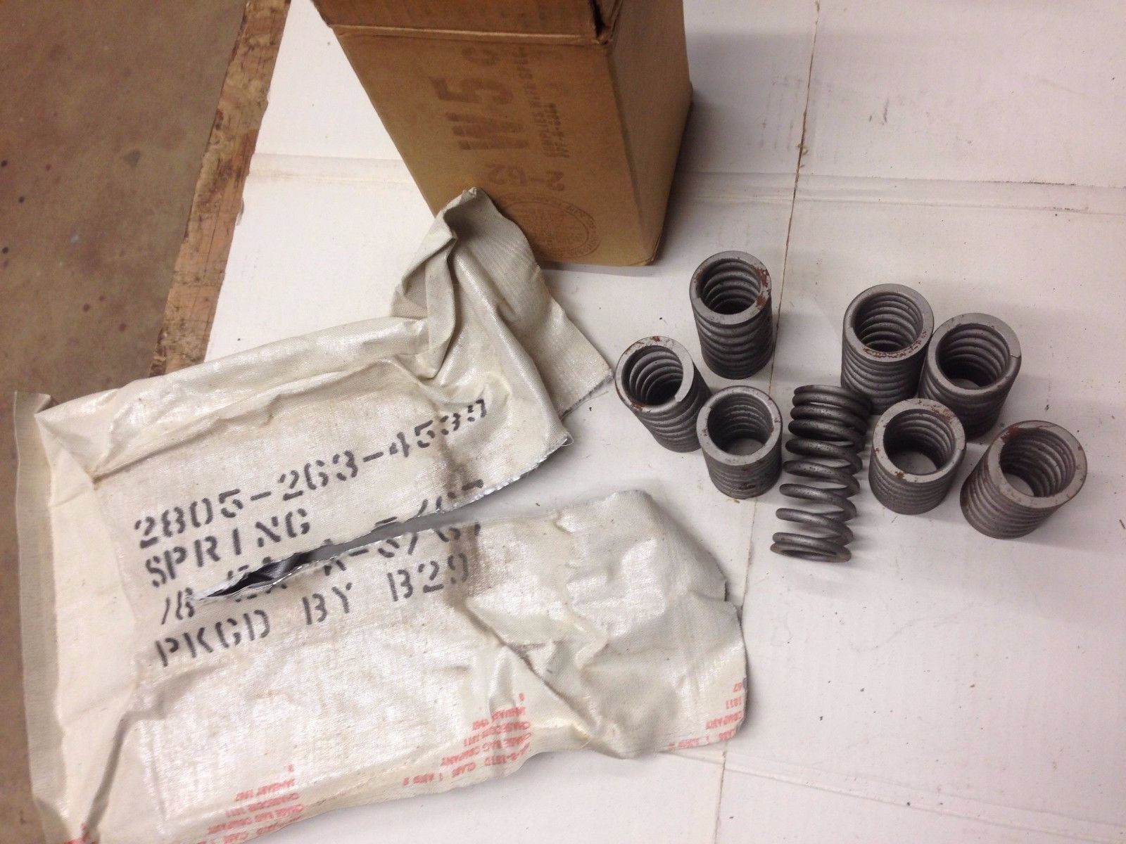 For Jeep MB GPW M38 CJ2A CJ3A L-134 Valve Spring Set G-503, G-740