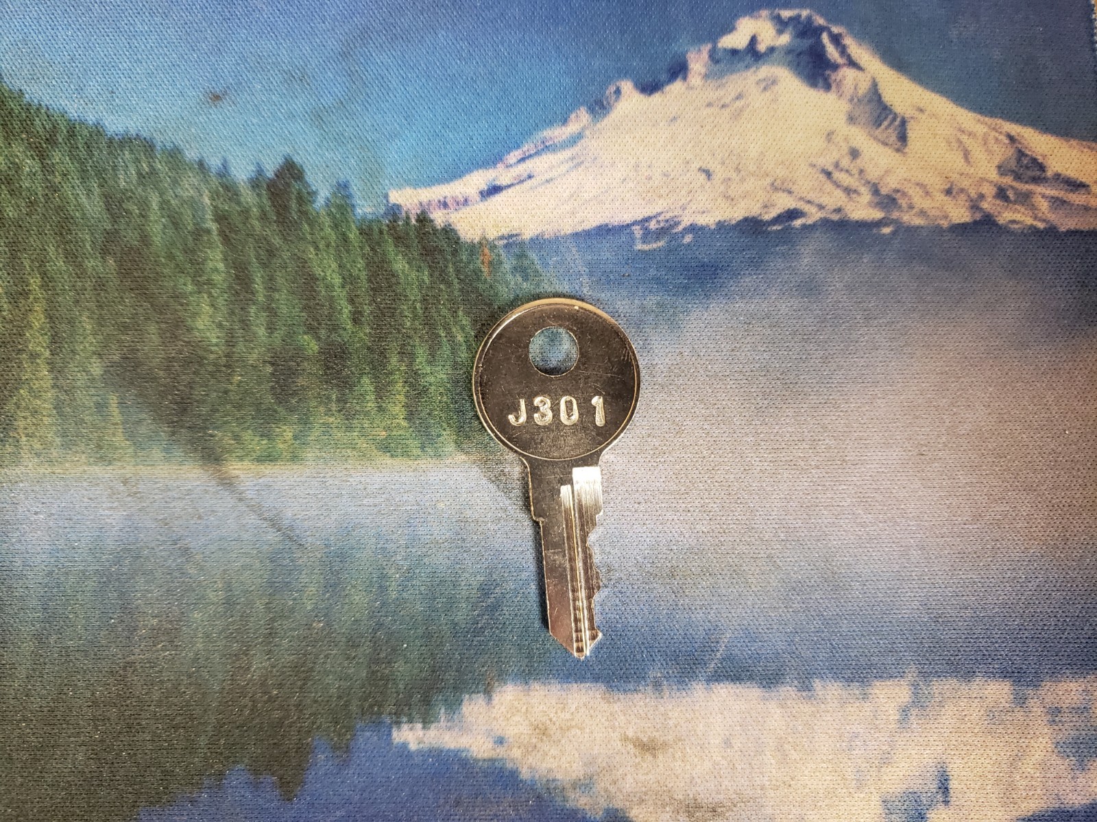 J301-J400. Replacement key for Leer Bauer locks, Pre cut to code Local Locksmith