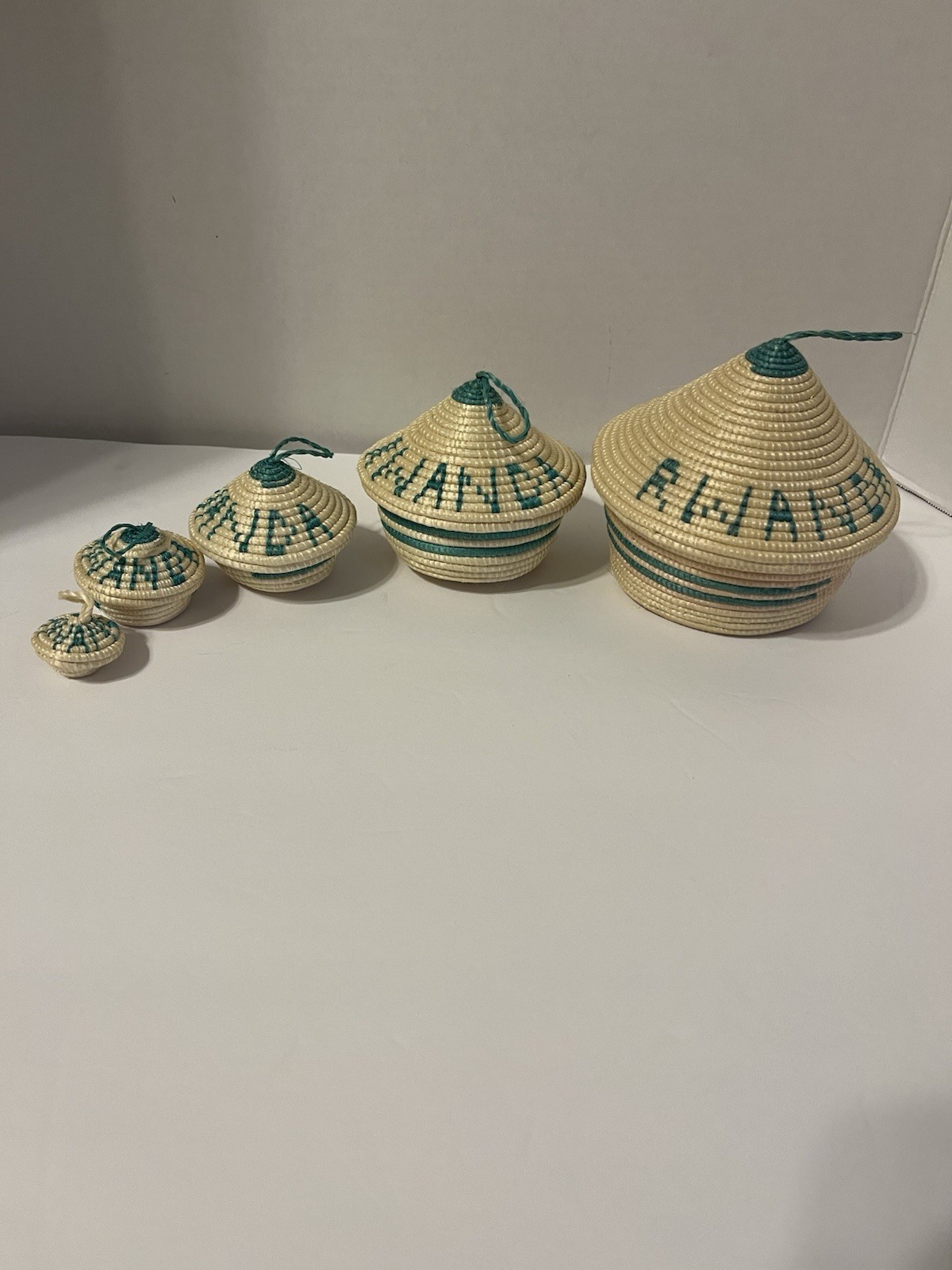 5 Rwandan Agaseke Nesting Baskets