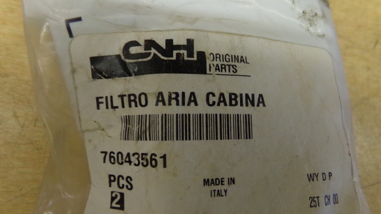 NEW CNH Filter 76043561 *Free Shipping*