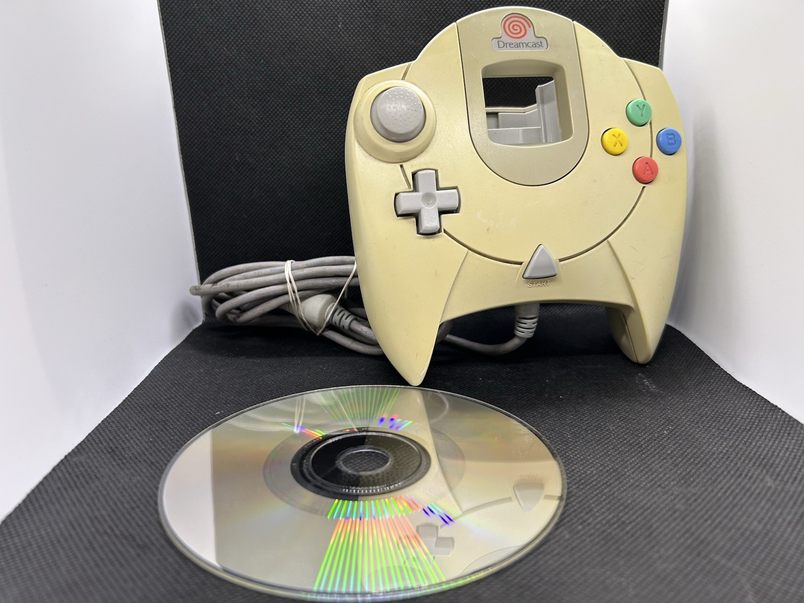 Sega Original Dreamcast OEM Controller & NFL 2k2 Tested & Working