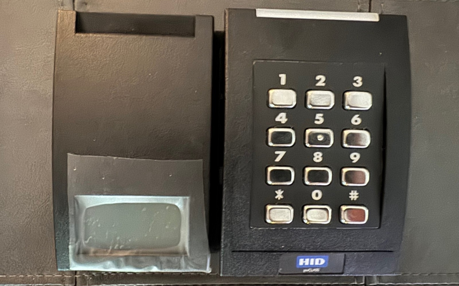 HID pivCLASS RPKCL40-P C/CL LCD Keypad Reader, Model 923PPRTEK000Y8-New