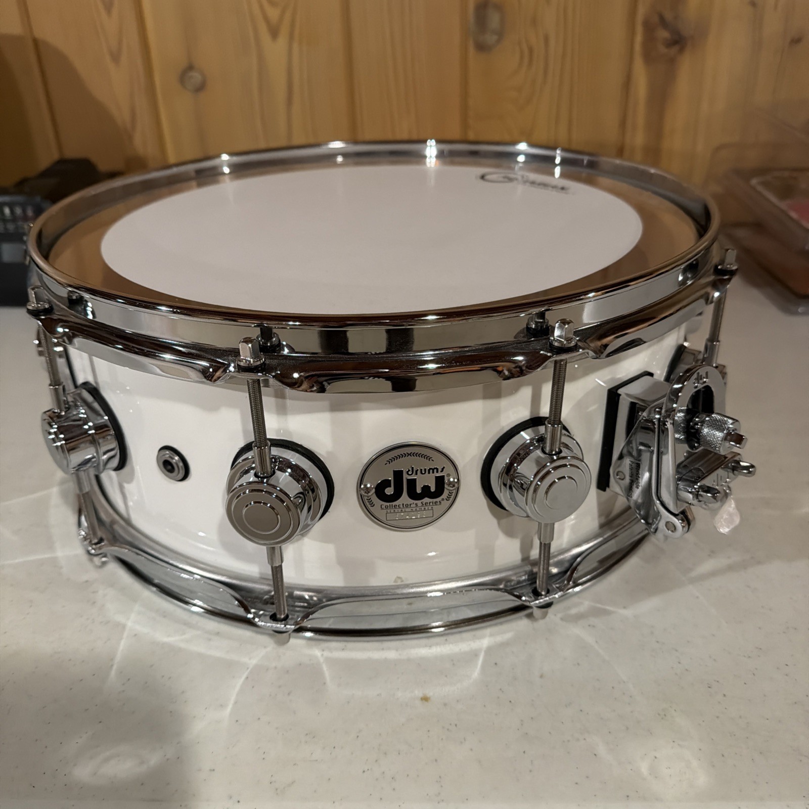 DW 5 x 14 Collector's Maple Solid White Super Solid Snare Drum - SO 574198