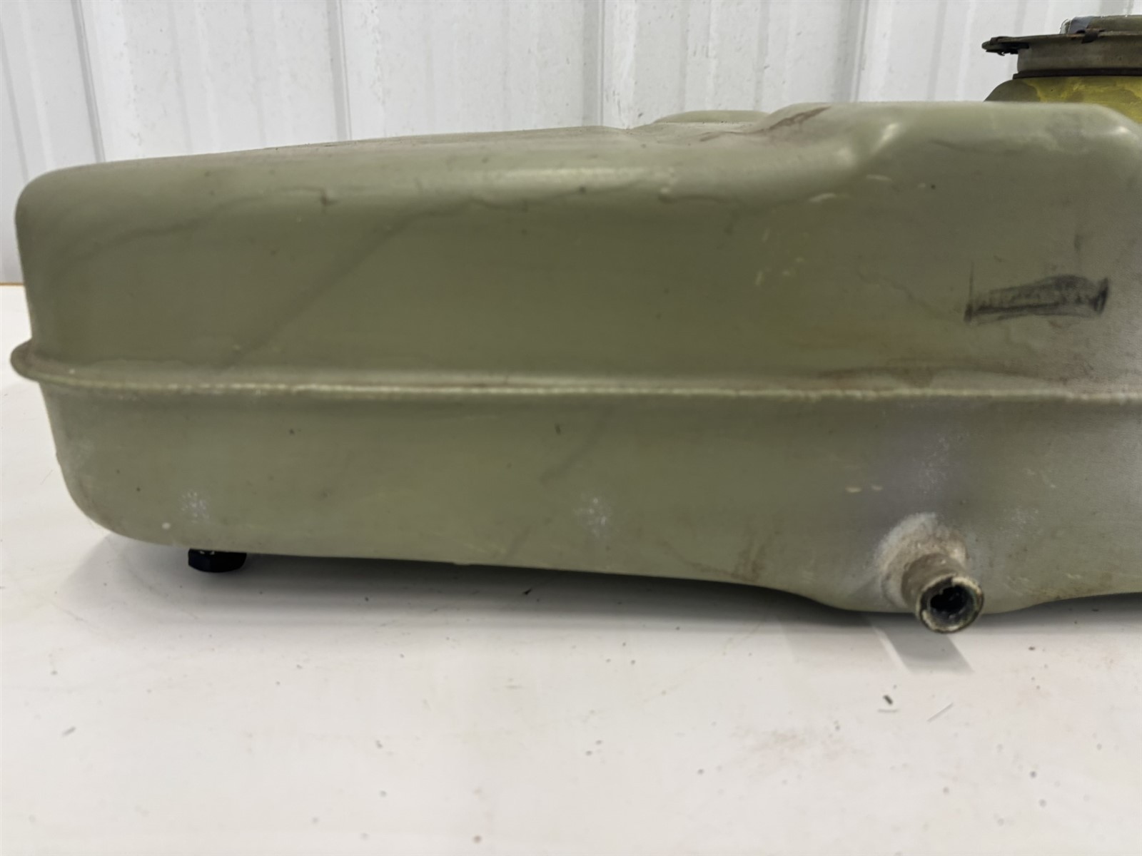 66 Cessna 150 F Left Gas Fuel Tank 0426508-9