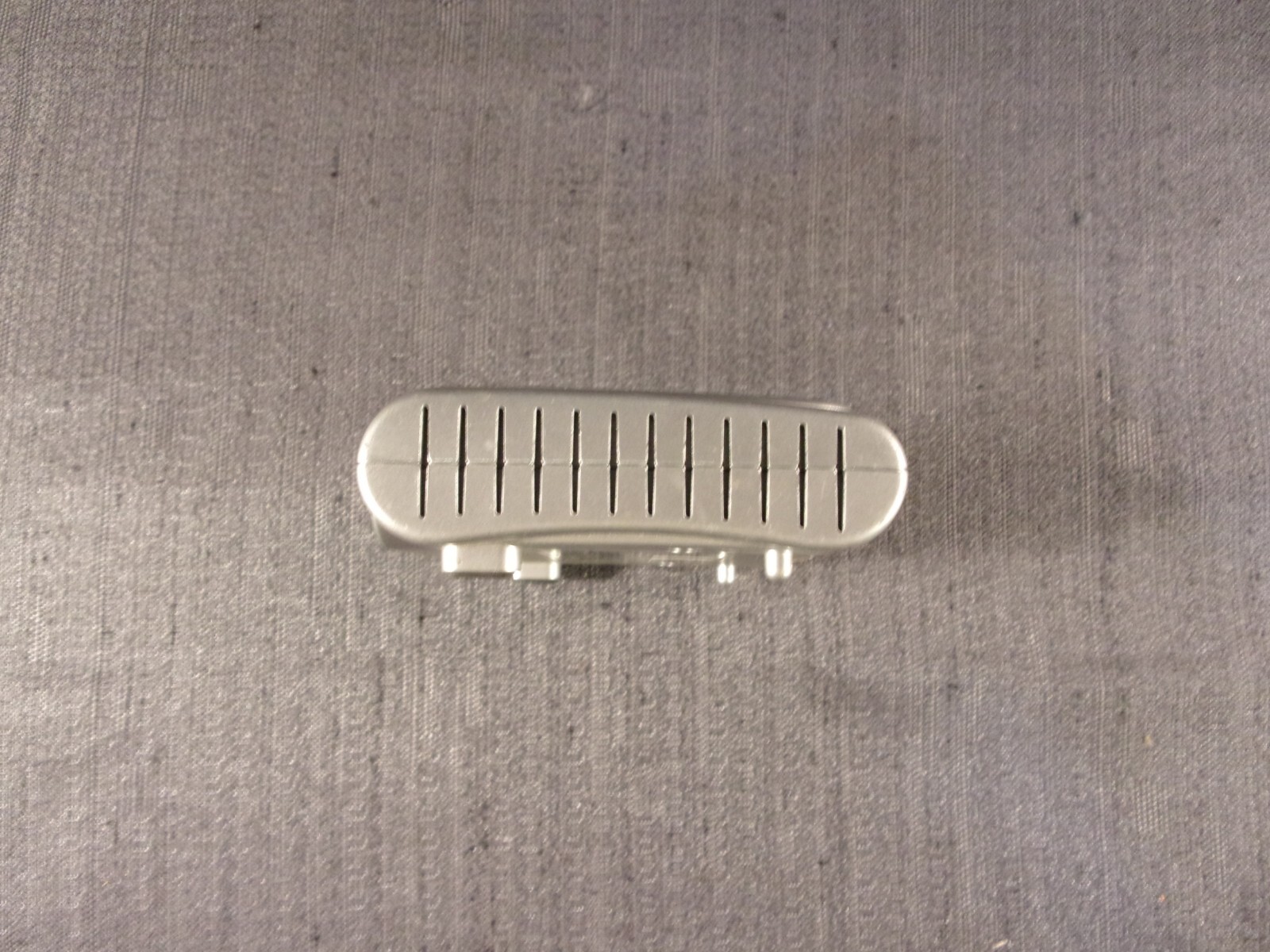 MOTOROLA SILVER E141744 INTERNET MODEM/ROUTER