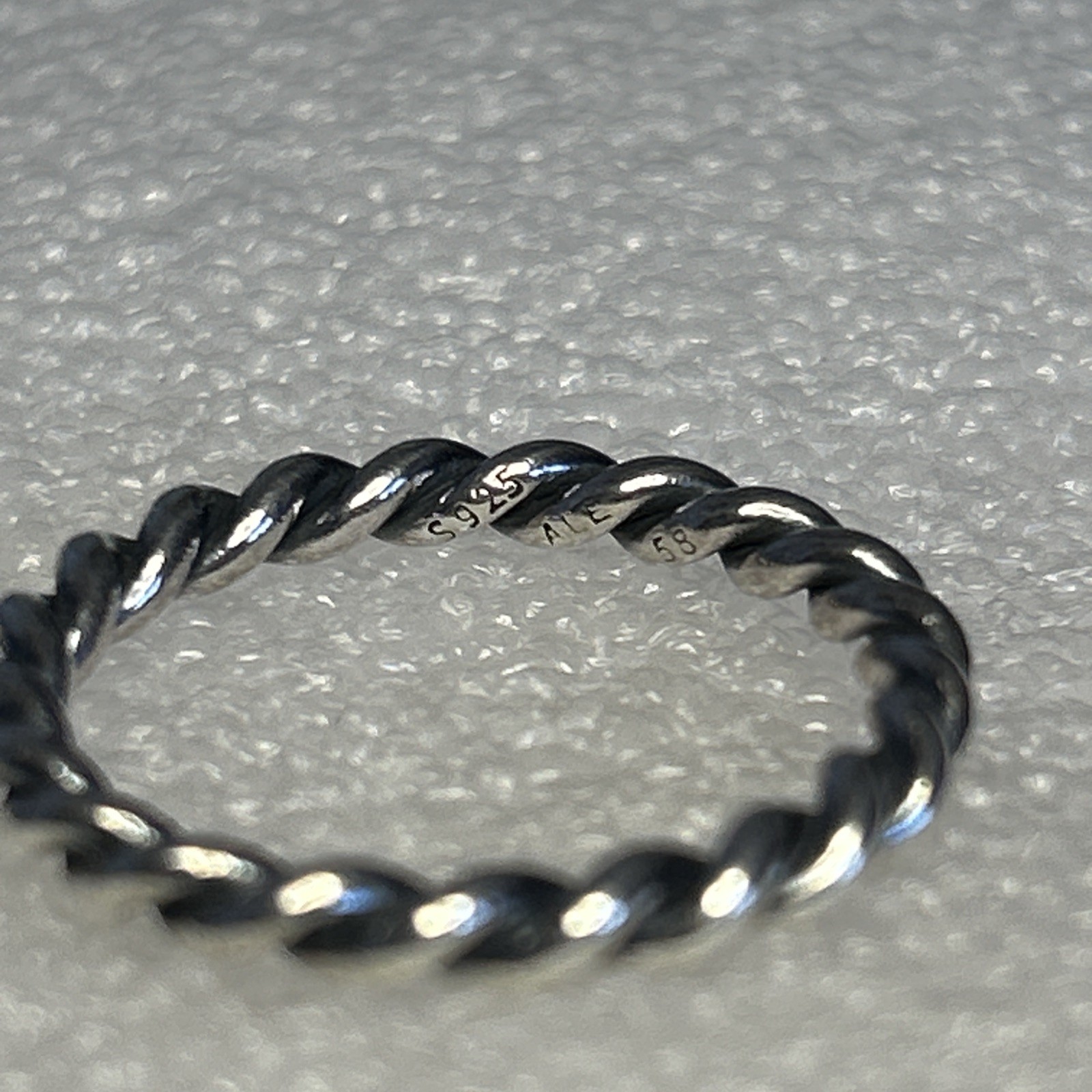 Authentic Pandora 🌟 Twisted Rope Band Ring 🌟 S925 ALE 🌟 Size 58 🌟 190602