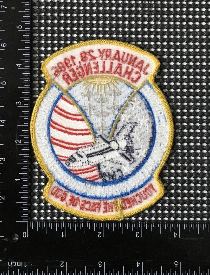 VINTAGE NASA SPACE SHUTTLE CHALLENGER CREW 1986 MEMORIAL SPACE PATCH