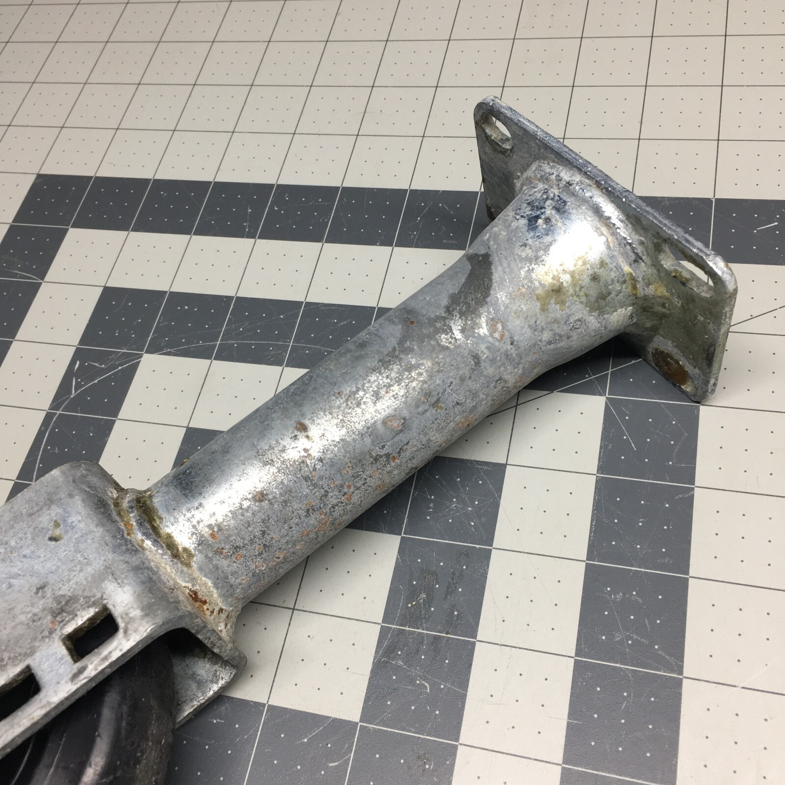 PITCO OEM B3902302 9" Rigid Caster Non-Locking #1