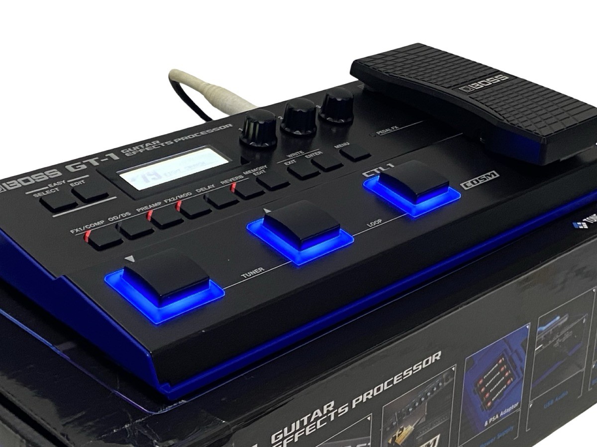 BOSS GT-1 COMPACT BATTERY POWERED GUITAR MULTI-EFFECTS PROCESSOR W/G (EPJ032655)