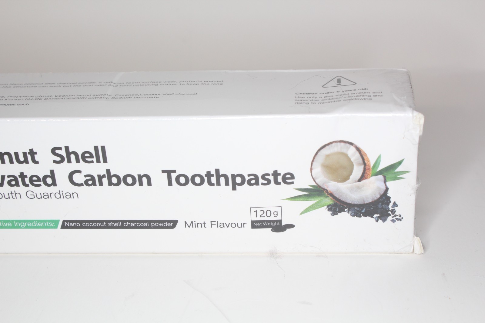 Coconut shell activated carbon toothpaste - Mint flavor