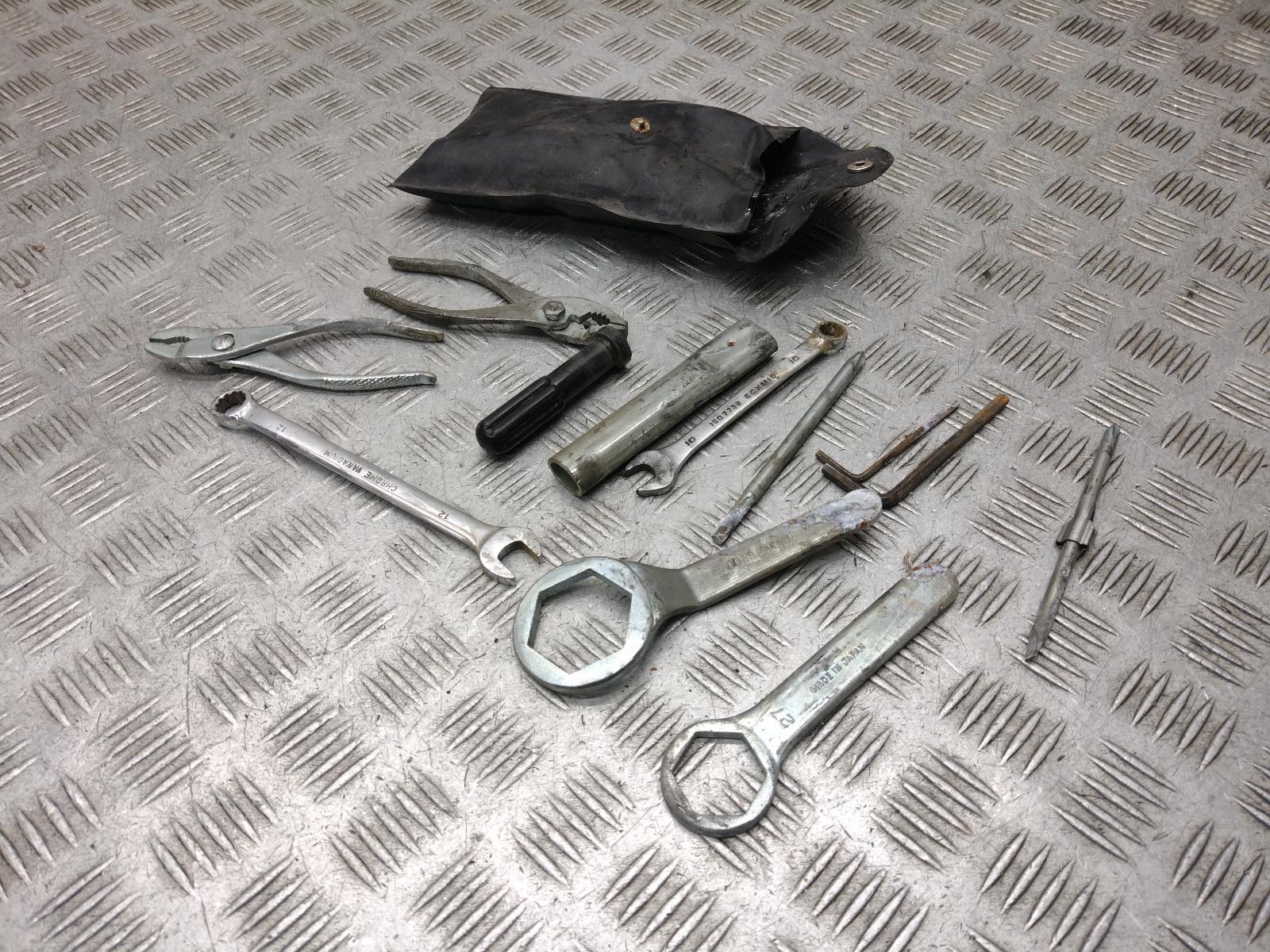 2006 SUZUKI GSXR 750 K6 GSXR 750 K6 TOOLKIT