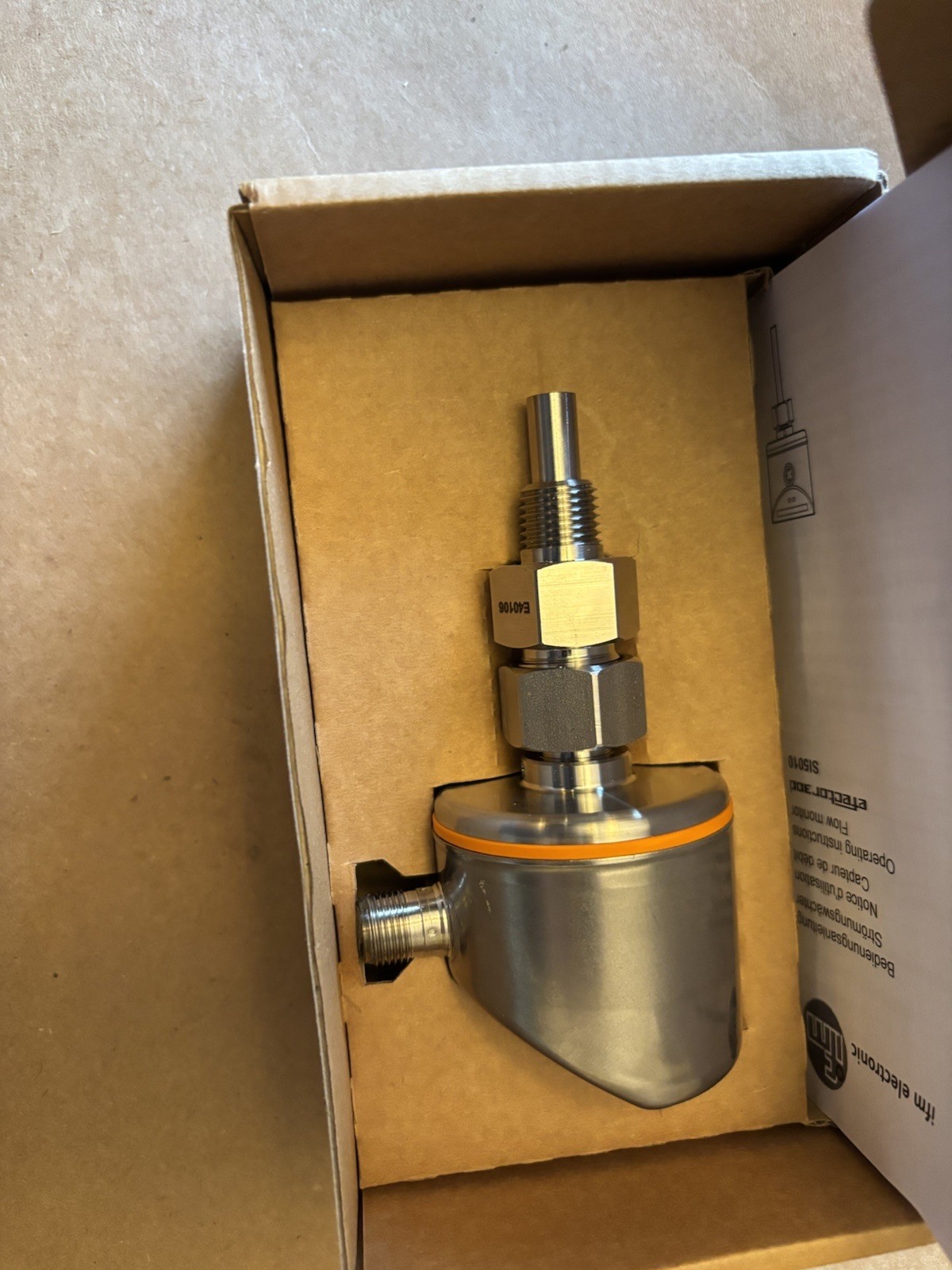 New IFM SI5010, E40106,Flow Monitor Sensor Thermal Dispersion 3-300 cm/s Liquids