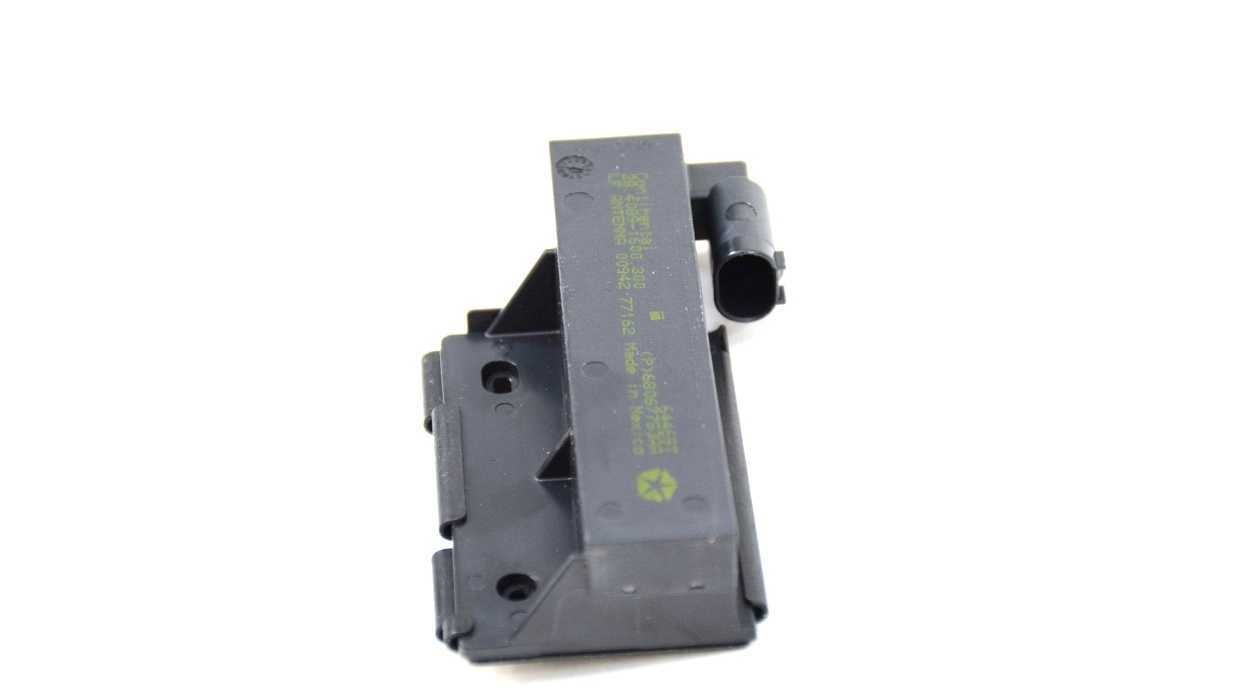Keyless Entry Antenna Mopar 68067753AA