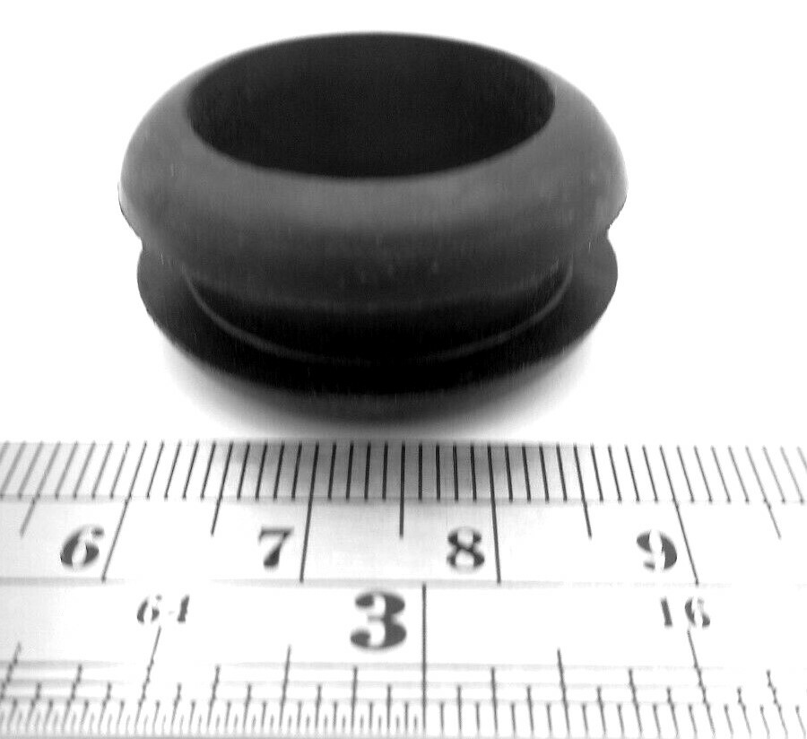 Grommet Fits 1" Hole, Fits 1/4" Thick Material, Has 7/8" ID, 65 Per Pack, Rubber