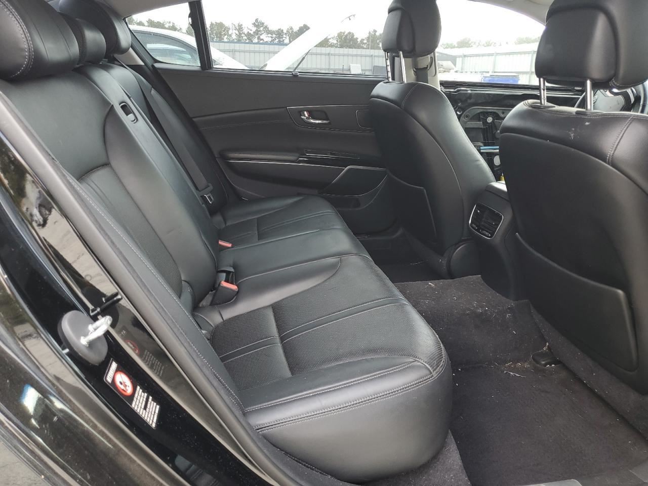 K900 2016 Glove Box 4826747