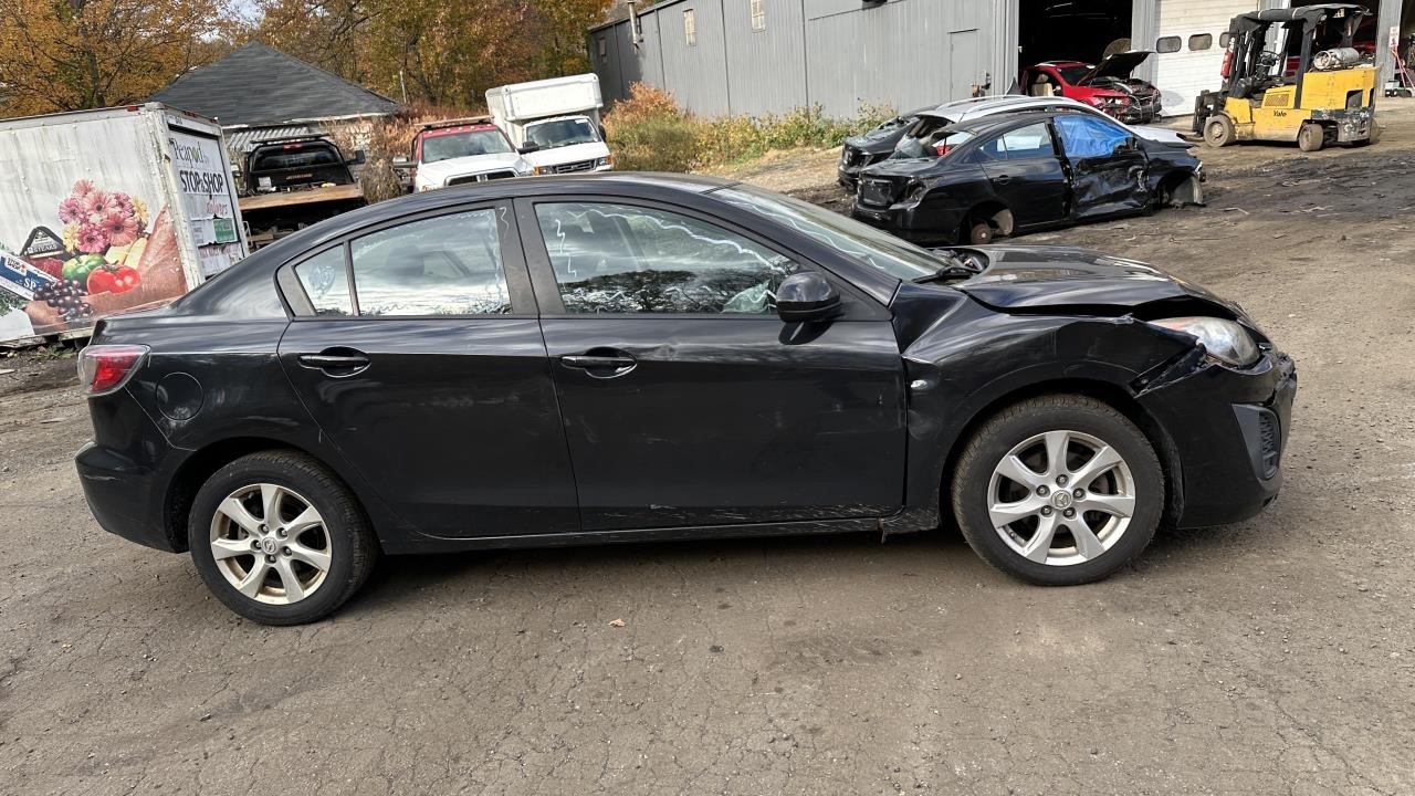 Used Fuse Box Engine fits: 2010 Mazda 3 Grade A