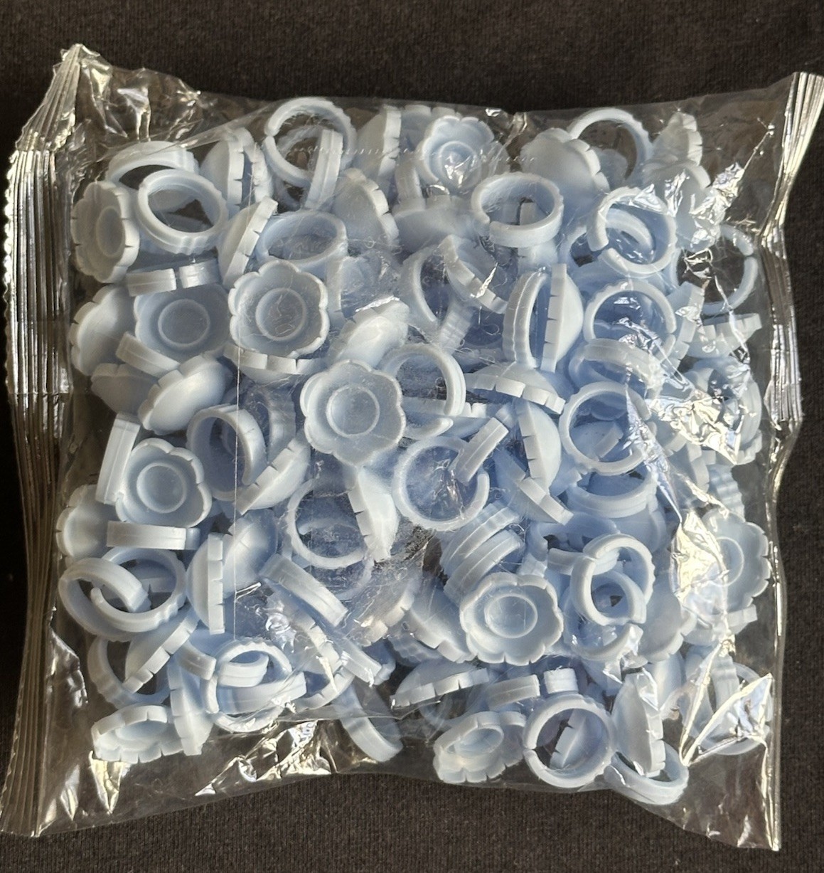 Disposable Baby Blue Glue Rings For Volume Extensions 100 pcs Brand New