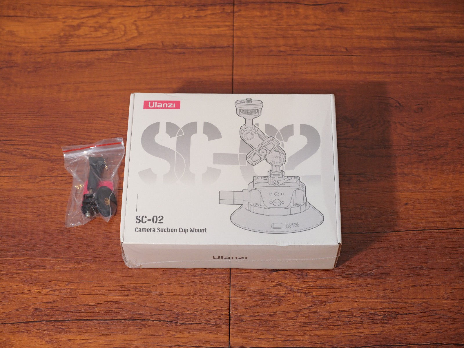ULANZI SC-02 4.5" Suction Cup Camera Mount w/Magic Arm - New
