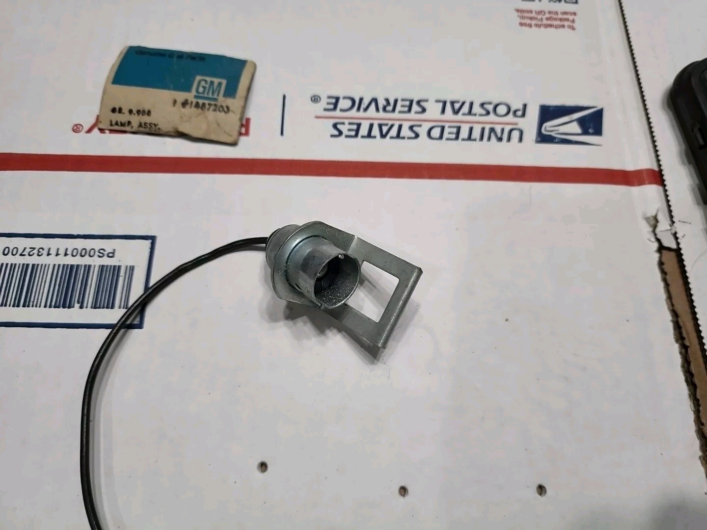 NOS GM LAMP 1487203