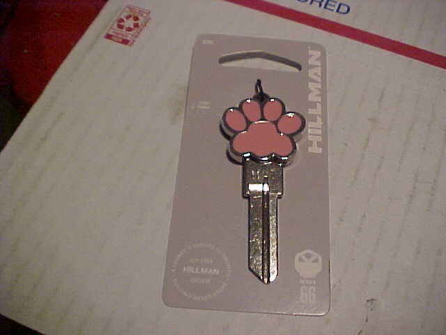 Qty 1 kw 1/66 Hillman 3D Pink Paw Print Shaped Key Blank  with free shipping