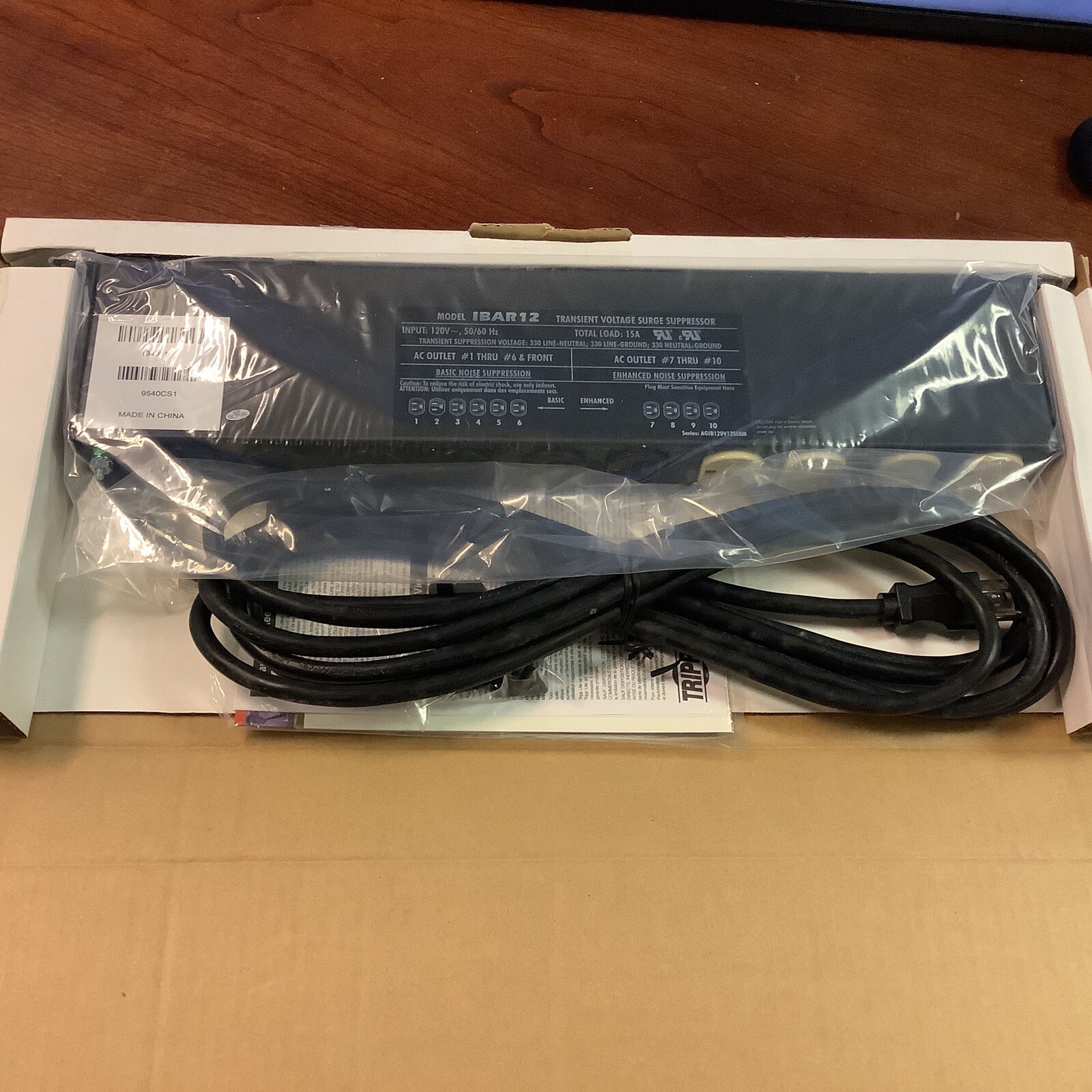 Tripp Lite IBAR12 Isobar Surge Protector Rackmount 12 Outlet 15’ Cord