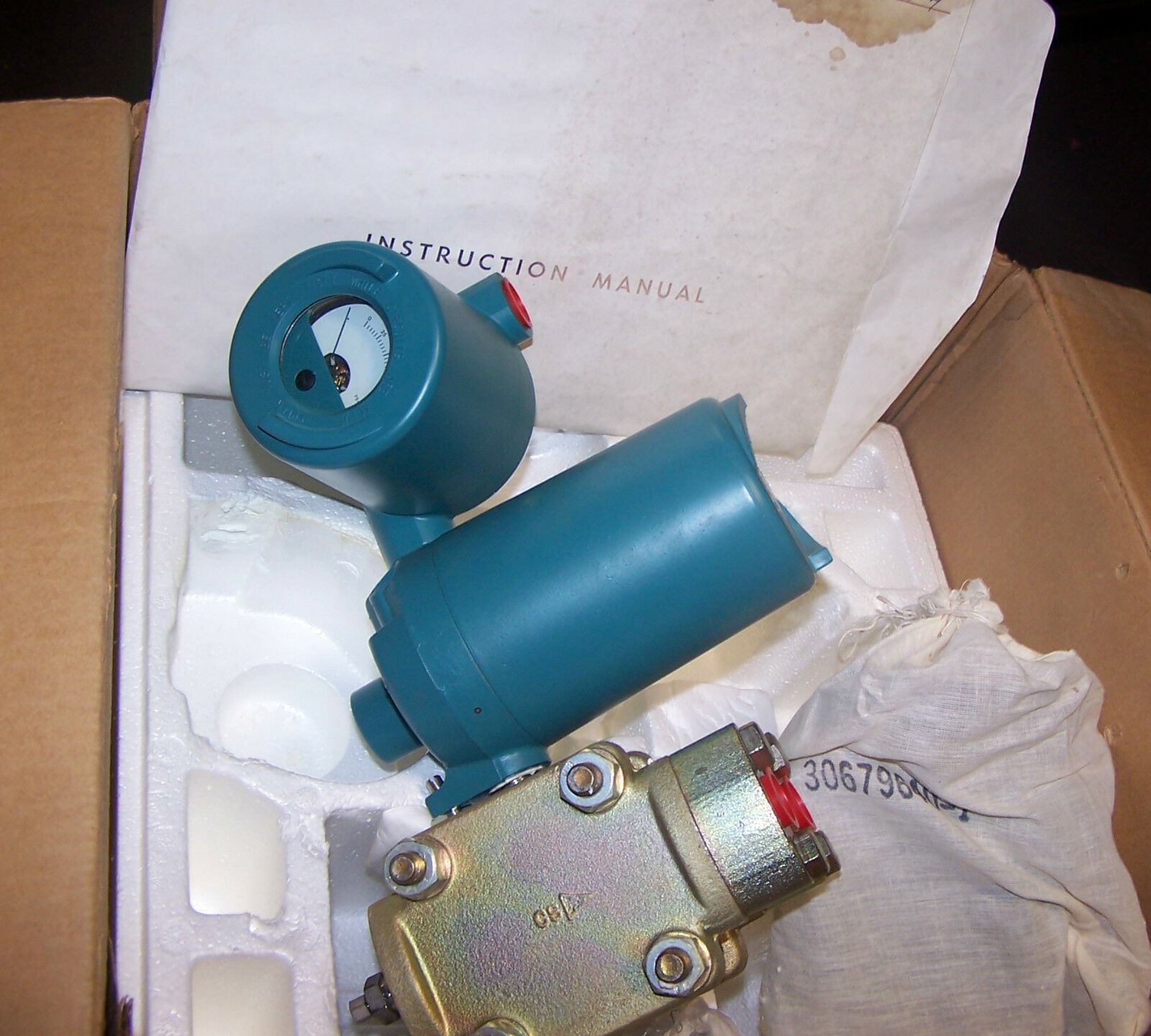 NEW HONEYWELL FLOW TRANSMITTER  41103-3001-12-01-J-E