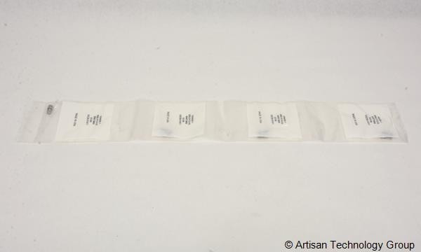 Tyco Electronics 1054426-1 Jack to Plug SMA Connector (Lot of 4)