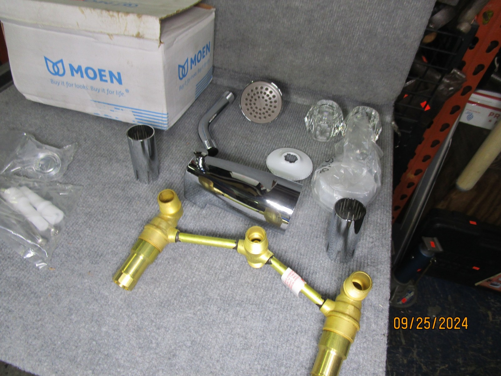Moen Chrome Faucet Set 91111