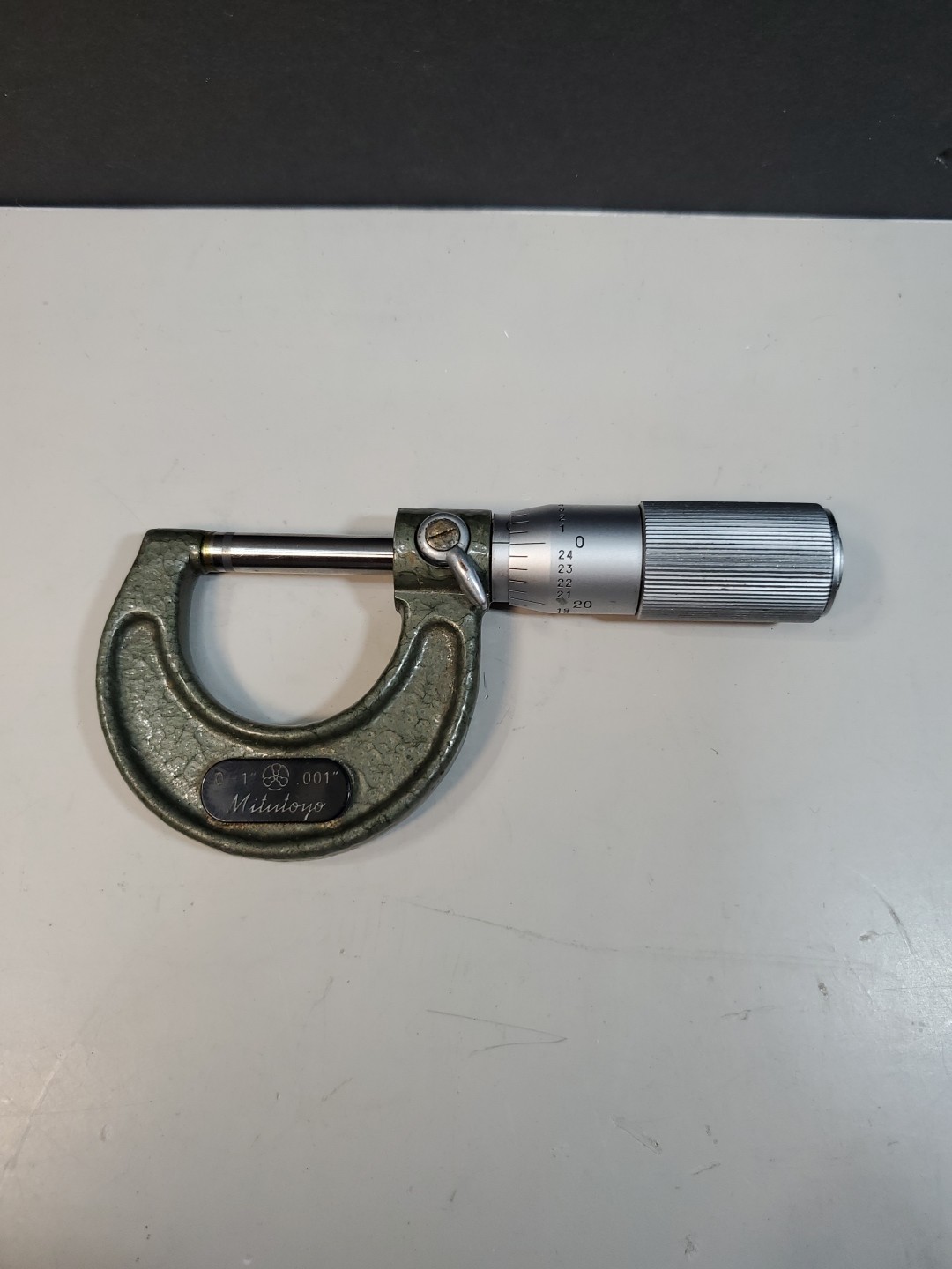 Mitutoyo 103-127 Outside Micrometer 0-1" Range .0001" - No Case     (G1)