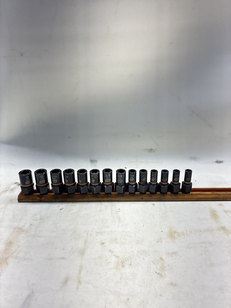 GW 14 PC SOCKET SET SAE