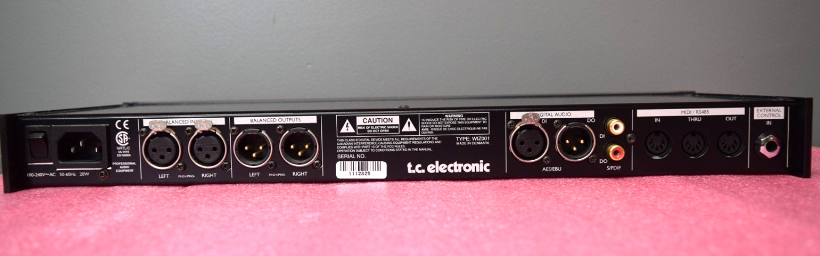 TC Electronic M2000 Studio Effects Processor with original user manual