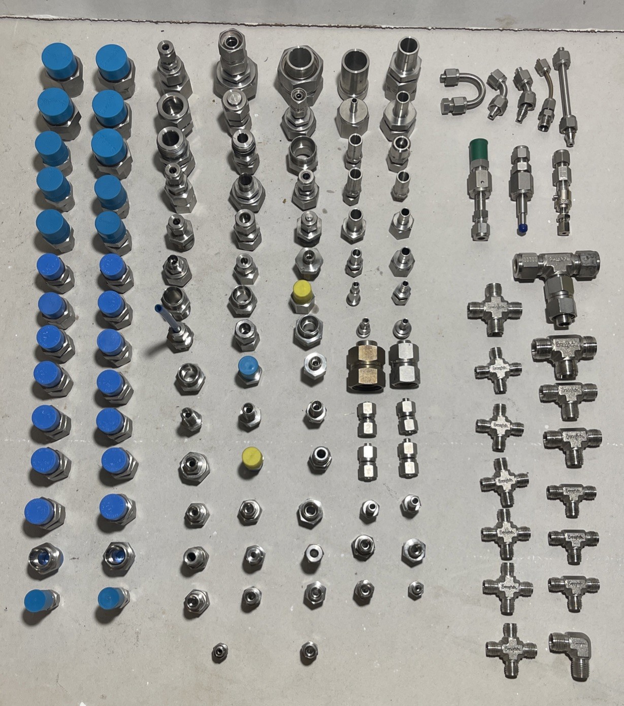 Lot of 123 Swagelok Fittings Tube Connection Bulk Lot, Tee, Tube, Straight