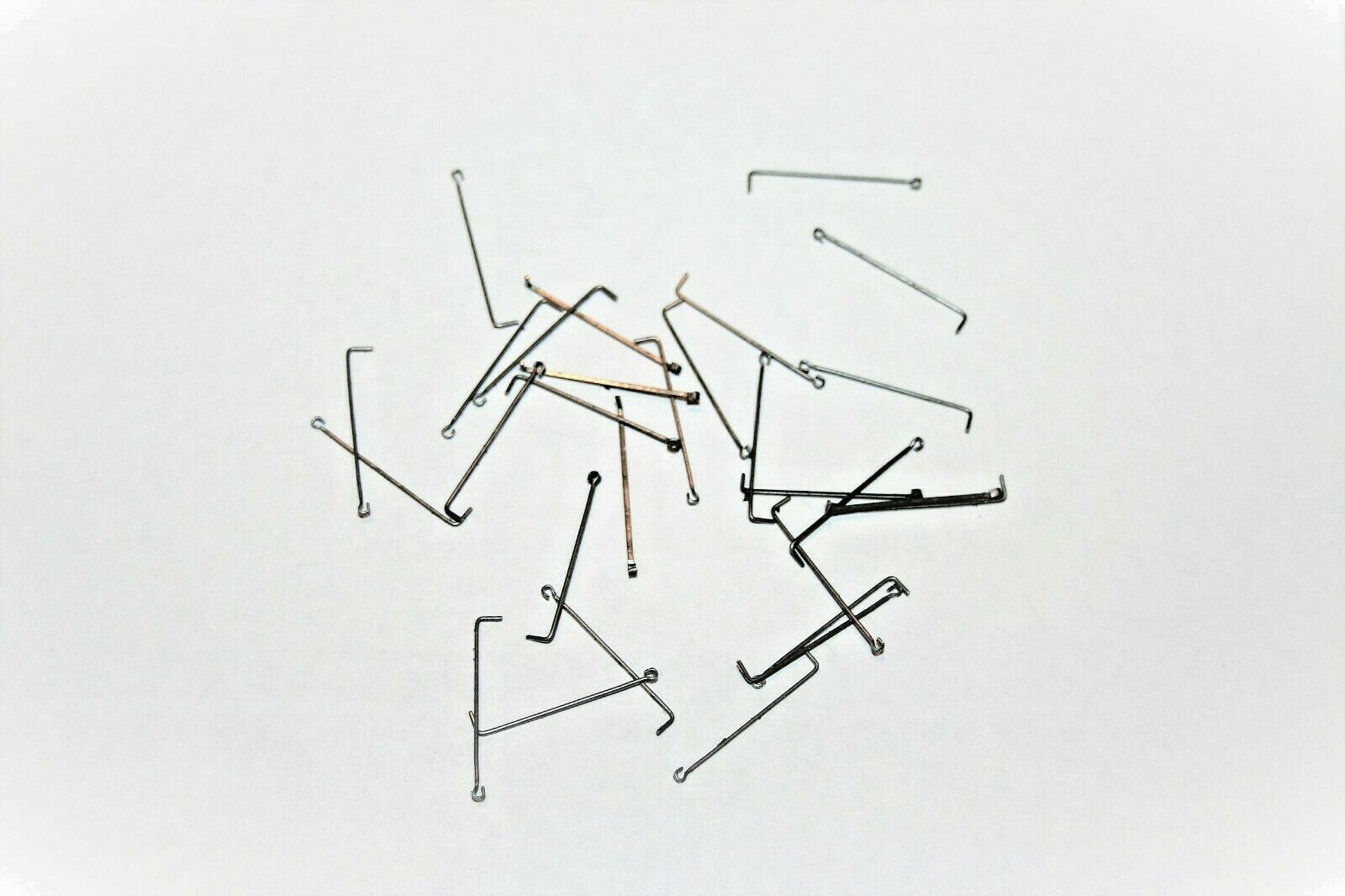 ATHEARN - 35 each Stanchions for Handrails 29/32" length -  C-9 NEW
