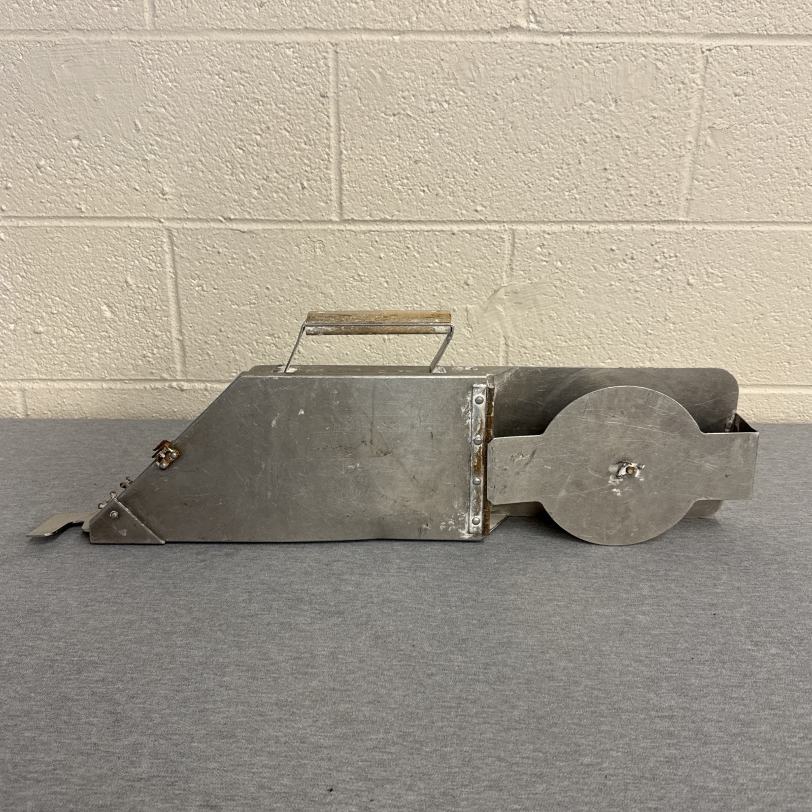 TapePro Aluminum Drywall Flat Box Handle
