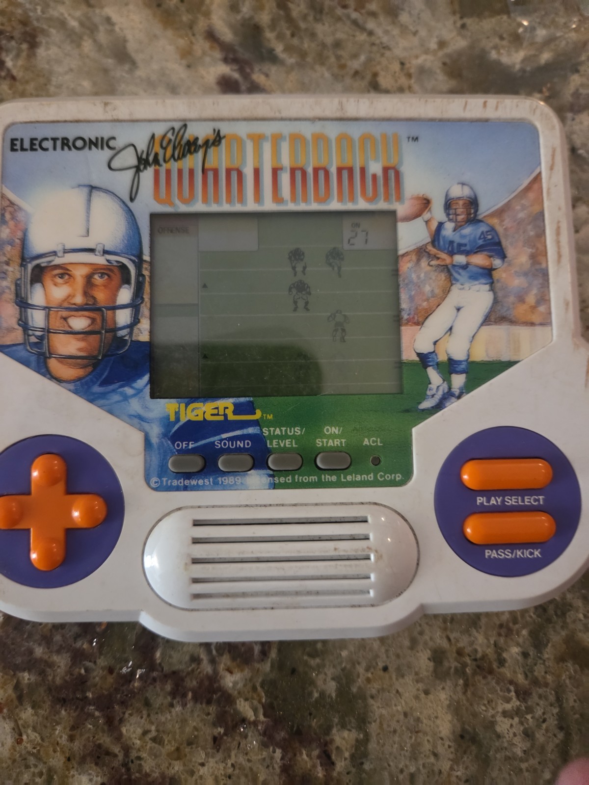 John Elway Quarterback Football Handheld Game Denver Broncos TIGER 1988 Tested